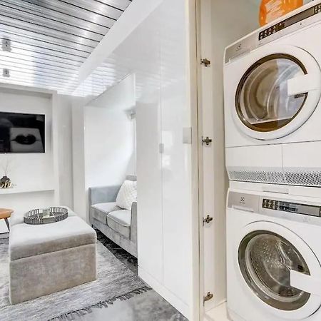 Kcm Mikros Smart Apartments 2 Cleveland Bagian luar foto
