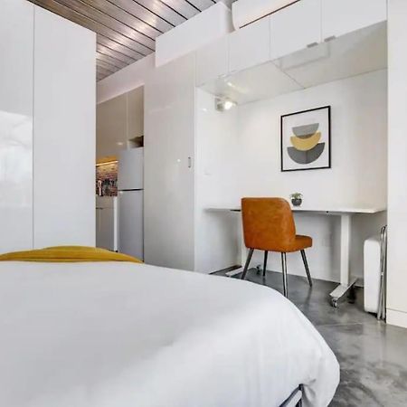 Kcm Mikros Smart Apartments 2 Cleveland Bagian luar foto