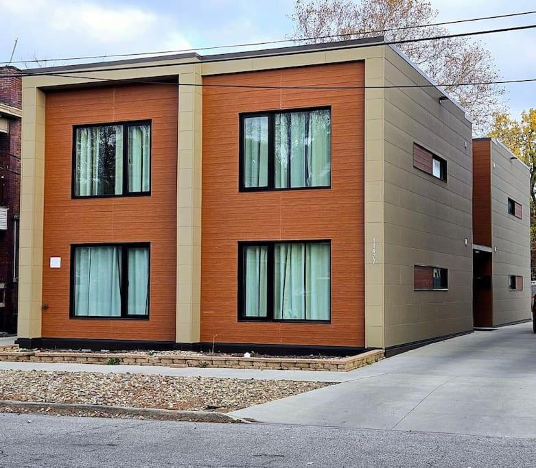 Kcm Mikros Smart Apartments 2 Cleveland Bagian luar foto