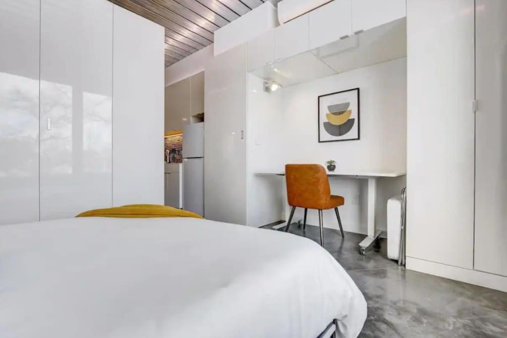 Kcm Mikros Smart Apartments 2 Cleveland Bagian luar foto